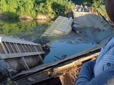 Colapsa puente en San Pedro de Macorís dejando varias comunidades incomunicadas