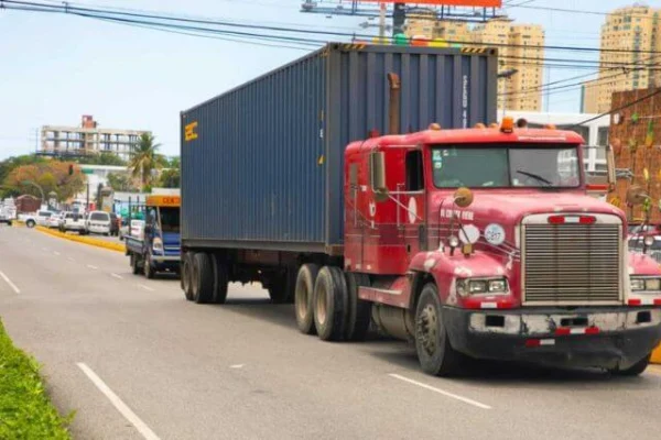 Este martes inicia la fiscalización de vehículos pesados por zona restringida