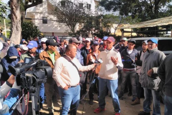 Productores Valle Nuevo desalojan local ante acuerdo pago de RD$400 millones