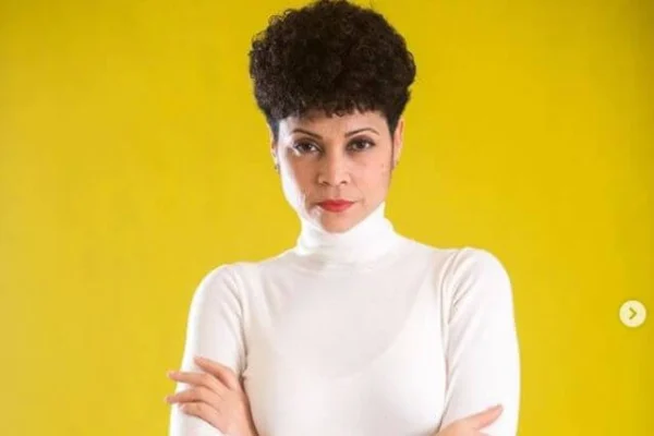 Elaine Féliz denuncia impiden entrada de su hija a centro de diversión