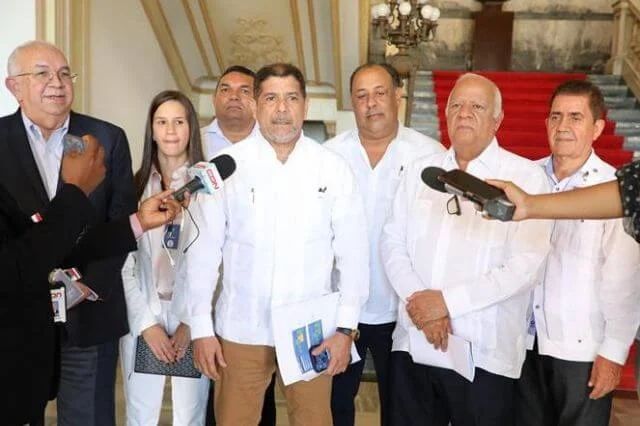 Gobierno y productores acuerdan “no extender” la suspensión de exportación de huevos por más de 15 días