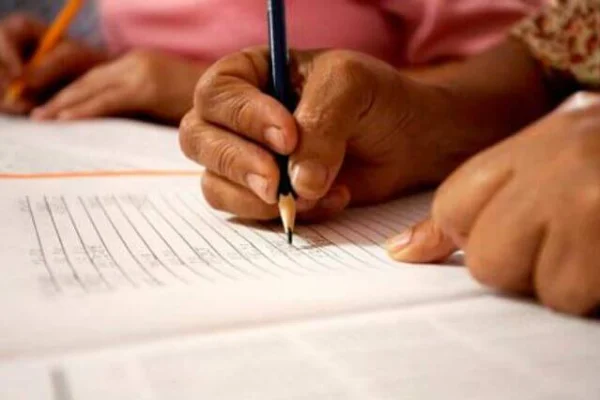 93% de la población dominicana tiene condición de alfabetismo