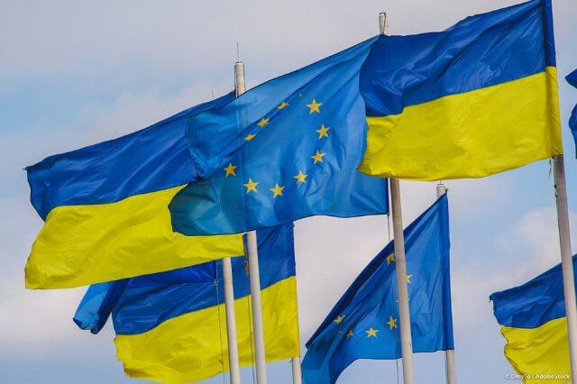 Unión Europea firma ayuda de 18,000 millones de euros a Ucrania en 2023