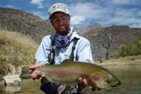 Comer un pescado de río en EEUU equivale a beber agua contaminada durante un mes, según estudio