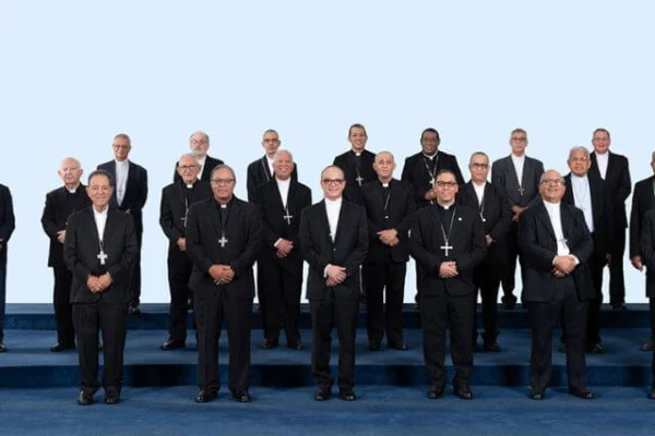 Obispos citan las consecuencias de un sistema excluyente