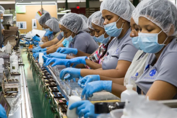 Presidente Abinader afirma RD se consolida entre los pioneros del mundo en implementación exitosa del modelo de zonas francas