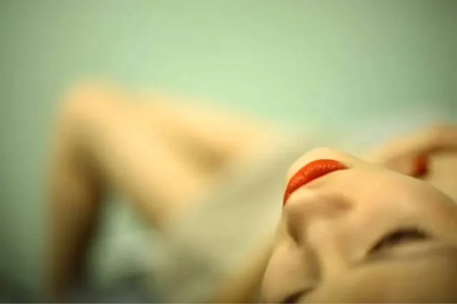 Mayoría de dominicanos tuvo su primera experiencia sexual antes de los 18