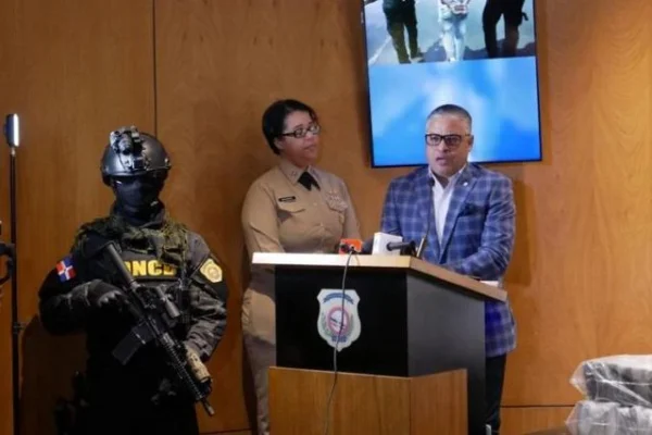 Incautan 243 paquetes de cocaína en Río San Juan