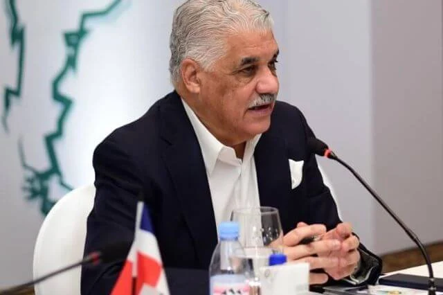 Miguel Vargas ve “imprudente” proyecto de ley sobre trata de personas