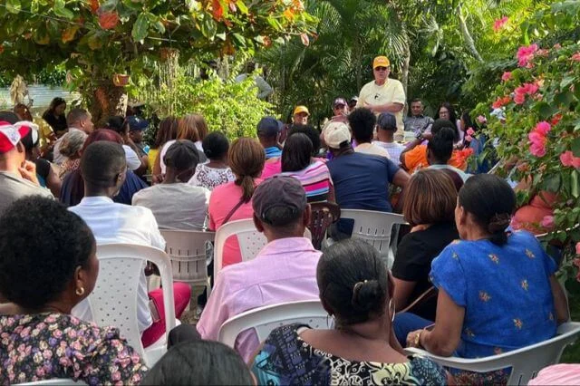 Mariotti asegura niveles de aceptación del Gobierno y el PRM van en picada