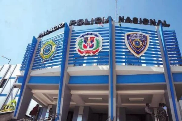 Policía le pide al padre del pelotero Miguel Sanó entregarse a las autoridades