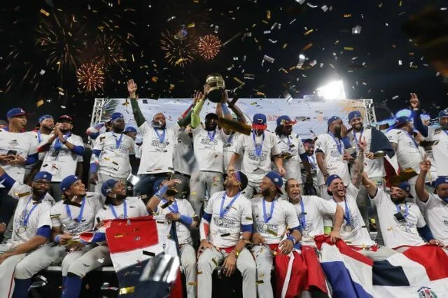 Abinader recibirá a los Tigres del Licey y entregará bandera al equipo que va al Clásico Mundial
