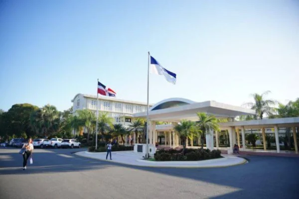 Unos ocho mil estudiantes completan proceso de selección de asignatura en la UASD