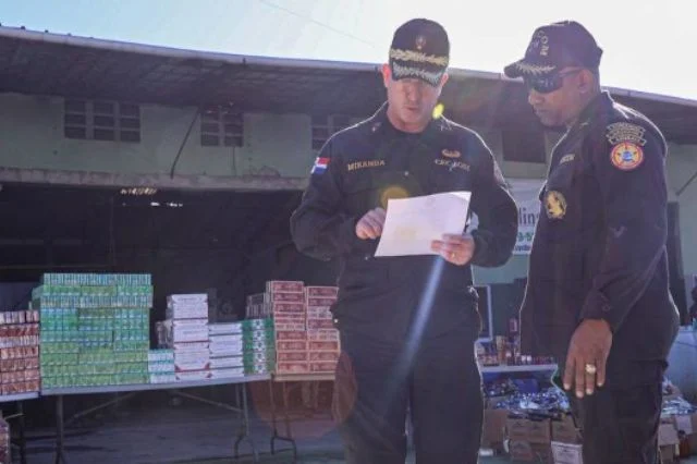 Autoridades incineran y vierten más de 2 millones mercancías ilícitas