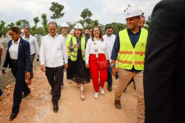 Vicepresidenta supervisa avances de obras en San Francisco de Macorís