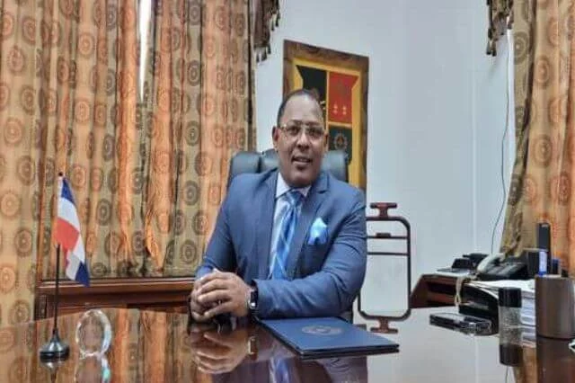 Esposa de Tony Adames asumiría la Alcaldía de La Romana tras apresamiento