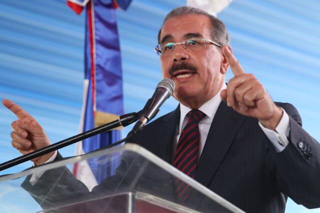 Danilo Medina retorna al país luego de varios días en Estados Unidos