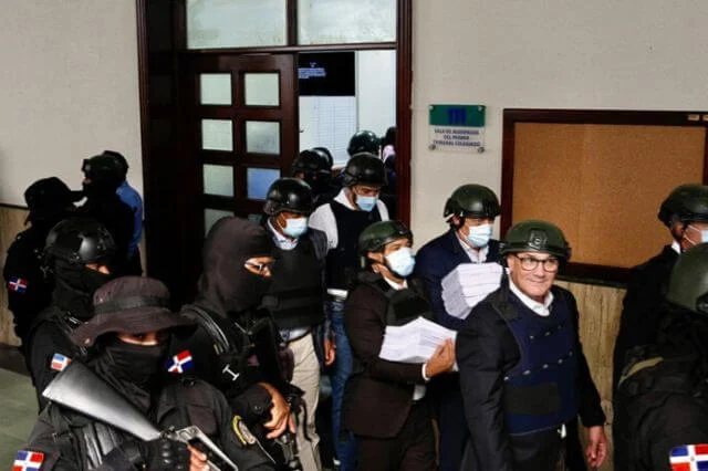 Imputados de Operación Calamar en el tribunal a espera de conocimiento de medida de coerción