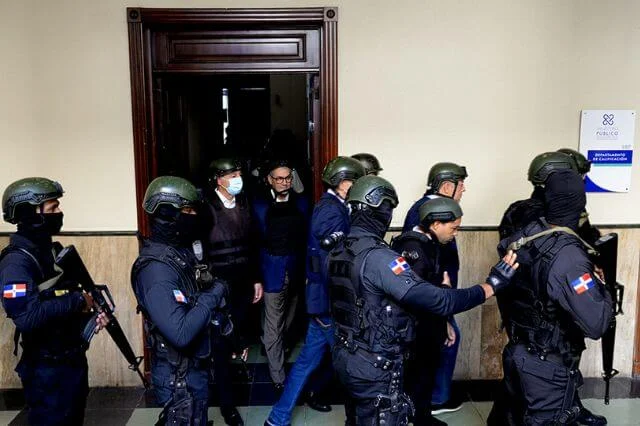 Trasladan a Najayo a los exministros Donald Guerrero y José Ramón Peralta