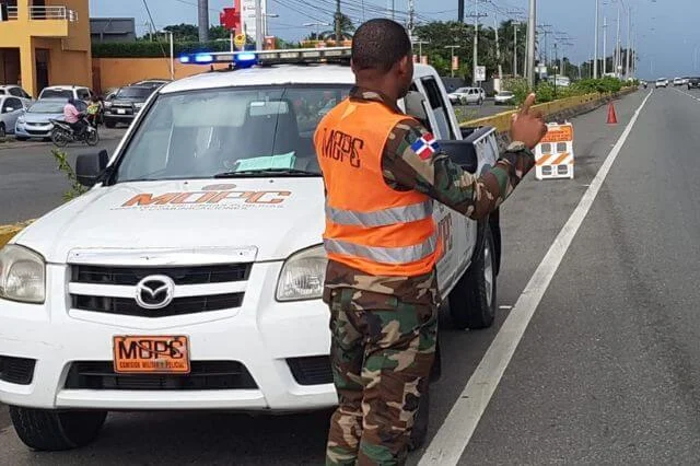 Obras Públicas sumará 2 mil 582 agentes COMIPOL a operativos Semana Santa 2023