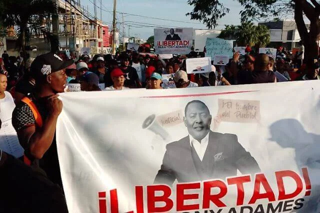 Realizan caminata para pedir libertad alcalde de La Romana Tony Adames