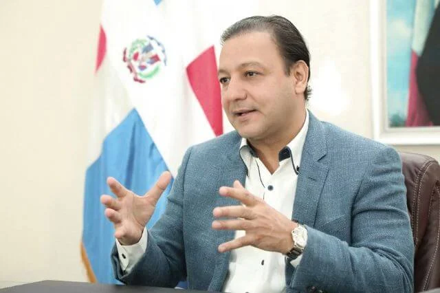 Abel Martínez: En las 14 provincias del Cibao a los demás candidatos les estoy dando una "pela"