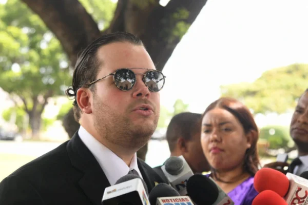 Orlando Jorge Villegas tras declaraciones de Ceara Hatton: “El nombre de mi padre se defiende sólo”