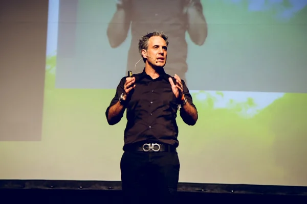 Famoso Influencer de negocios destaca a RD como un país seguro para invertir