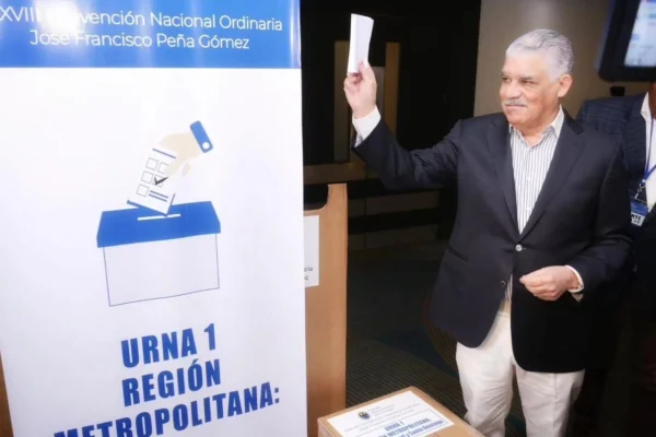 De forma imponente Miguel Vargas retiene presidencia del PRD