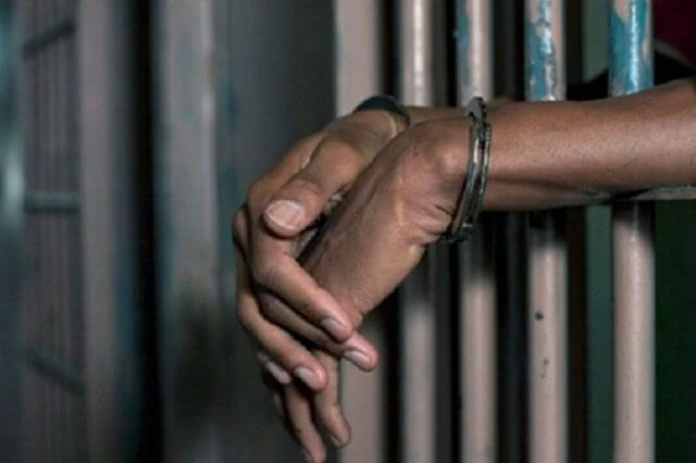 Planificó asaltar a su padre al este llegar desde EE.UU; Policía de Moca revela la trama