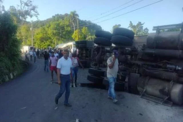 Conductor de la patana involucrada en accidente en Hato Mayor emprendió la huida