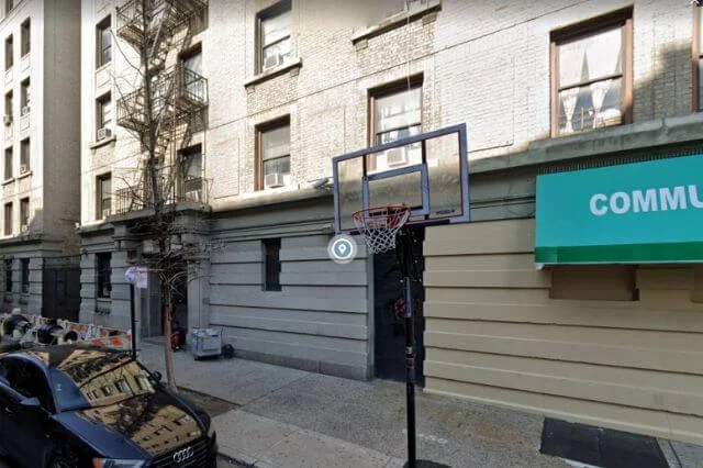 Hallan cadáver con el cuello cortado en un apartamento del Alto Manhattan