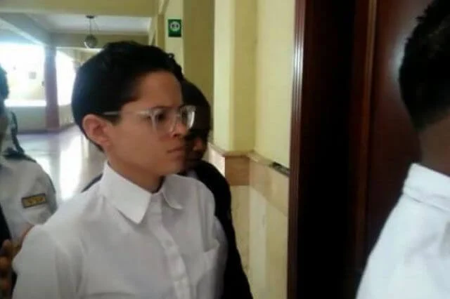 Imponen garantía económica a Sarah Rodríguez, la trader acusada de estafa millonaria en Santiago