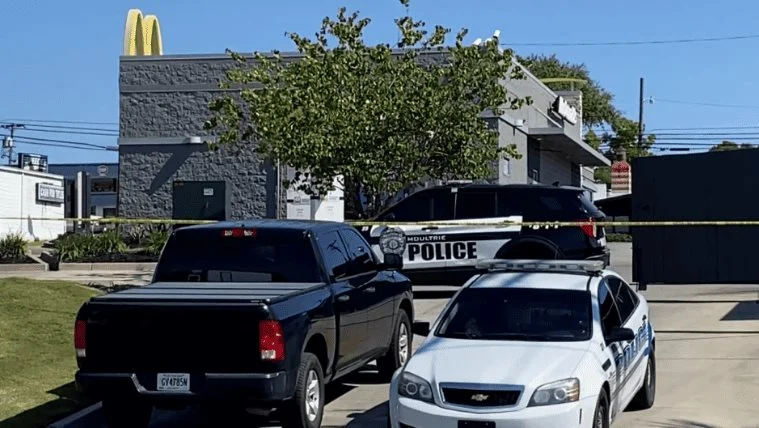 Hombre mata a su madre, a su abuela y a una empleada de McDonald’s en EE.UU.