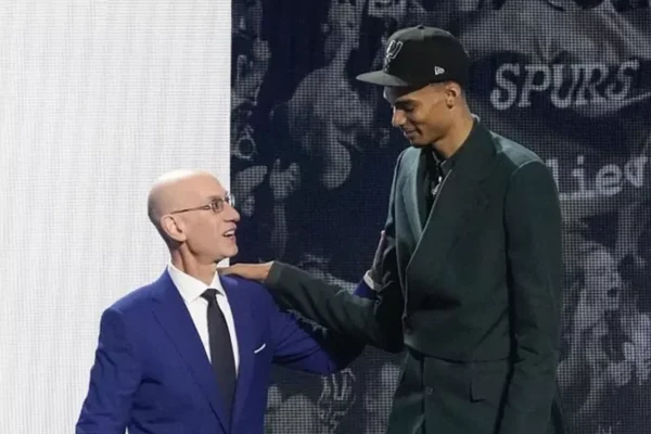 Bienvenidos al futuro: Victor Wembanyama, número 1 del Draft por los San Antonio Spurs