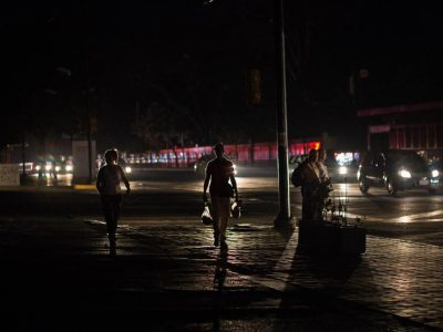 Venezuela: El aumento en los cortes de luz reaviva el temor a un apagón general