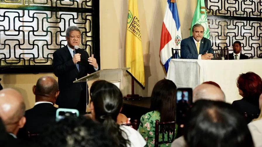 Leonel Fernández al PRM: “Recibí el país en crisis y nunca me quejé”