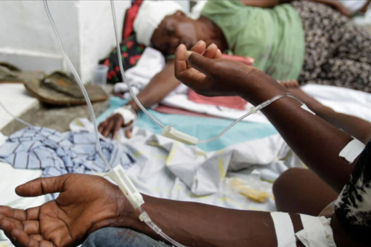Las muertes por cólera complican crisis en Haití