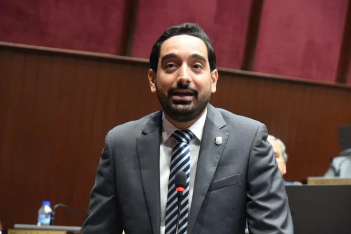 Diputados aprueban en primera lectura aumentar a 15 días licencia por paternidad