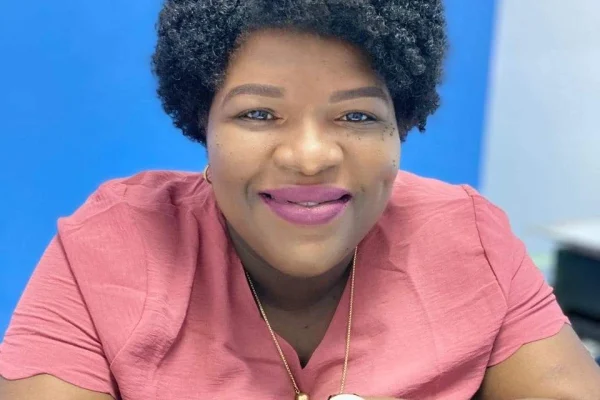 Desmienten Elizabeth Silverio esté en cuidados intensivos; su estado de salud es estable