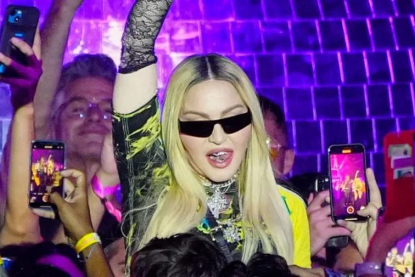 Madonna pospone su gira mundial tras ser ingresada en cuidados intensivos