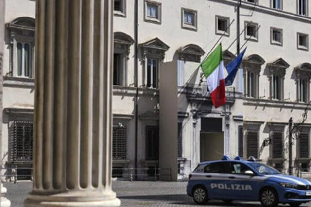 Italia declara luto nacional por la muerte de exprimer ministro Silvio Berlusconi