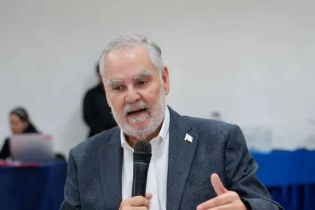 Ceara Hatton resalta importancia de la educación ambiental par proteger los recursos naturales