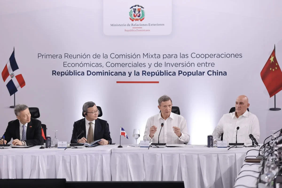 República Dominicana y China buscan promover intercambio comercial e inversión