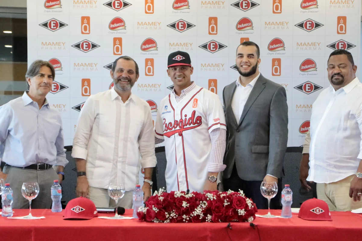 Leones del Escogido presentan su nuevo dirigente