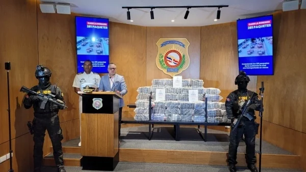 DNCD decomisa 281 paquetes de cocaína en las costas de La Romana