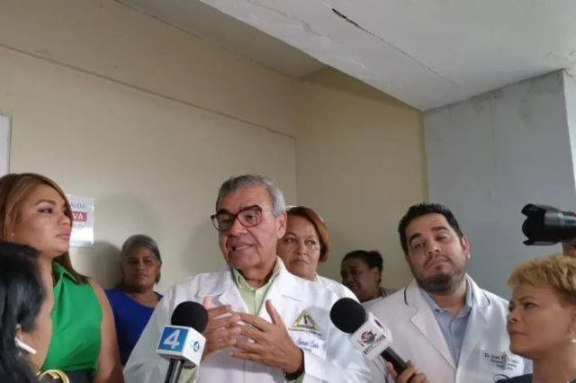 Senén Caba dice médicos acatan paro a nivel nacional