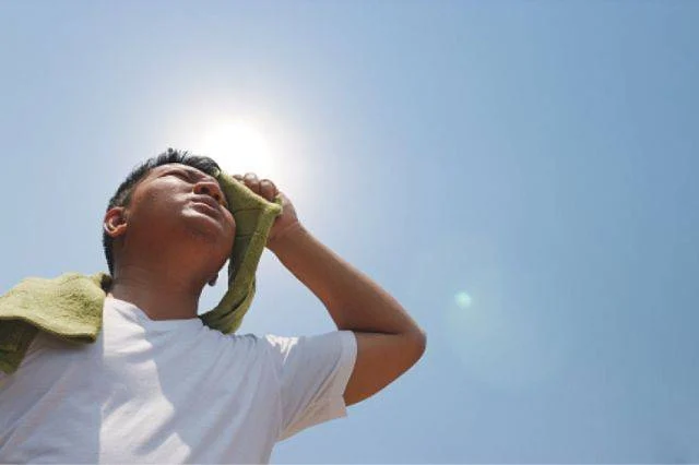 Temperaturas de hasta 35°C y pocos aguaceros en el país para este viernes