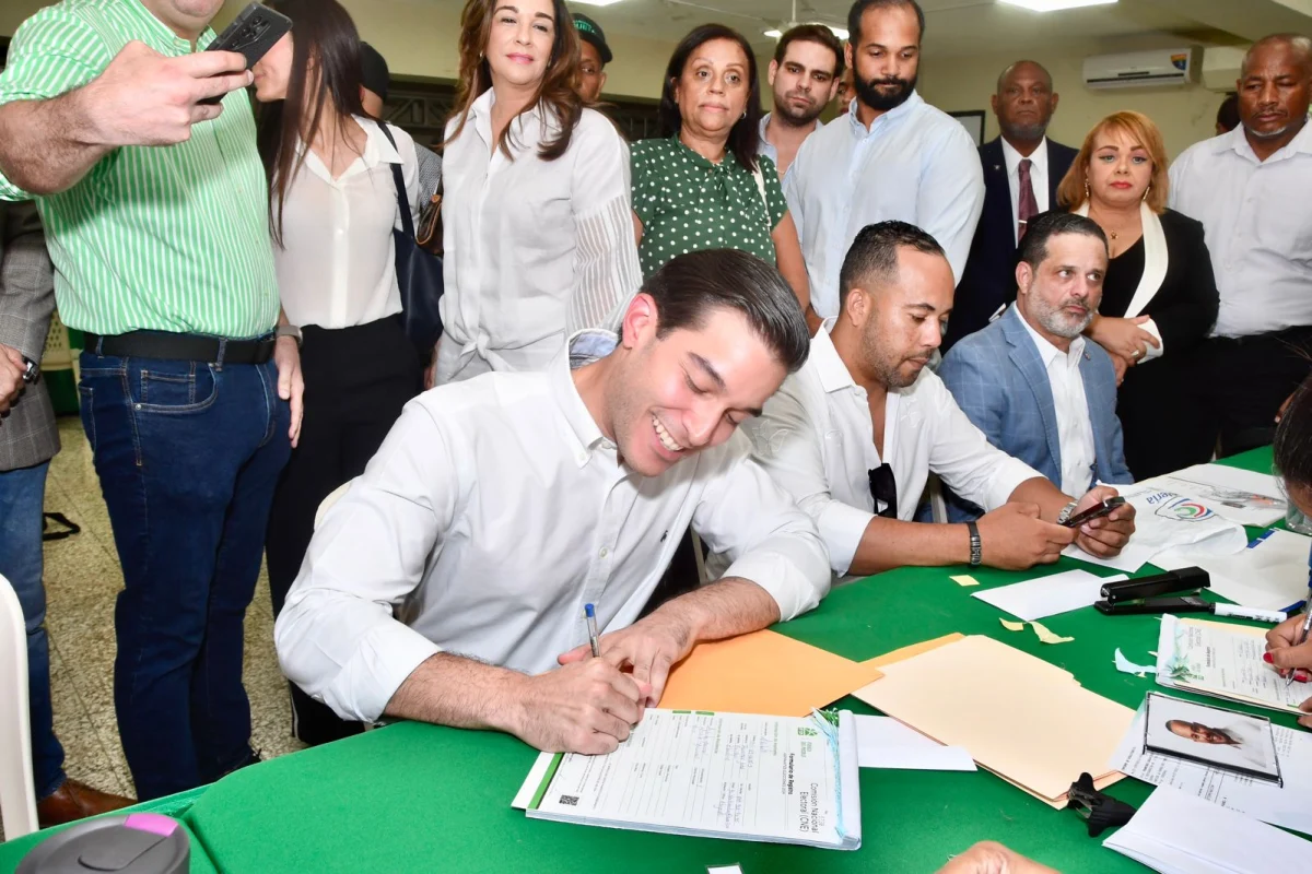 La Fuerza del Pueblo inició hoy jornada de inscripción de precandidatos