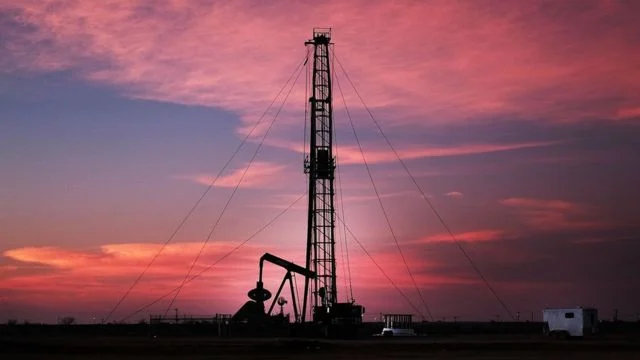 El petróleo de Texas sube un 1.19% y cierra en US$82.92 el barril
